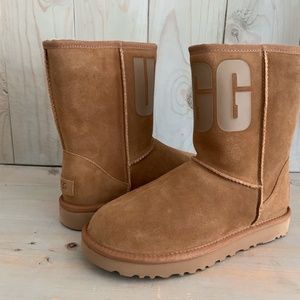 ugg classic short rubber logo nib